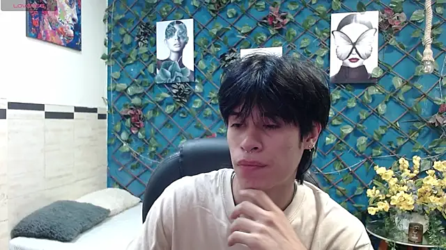 Snapshot of wayath1 chatting on 06.30.26 wayath1 online show from 06.30.26