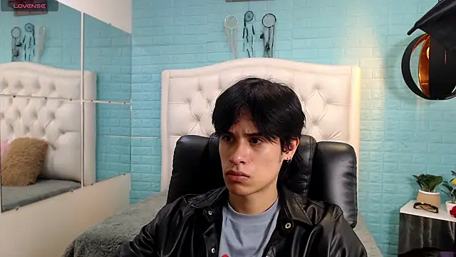 Snapshot of wayath1 chatting on 07.12.26 wayath1 online show from 07.12.26
