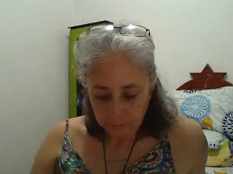 Snapshot of cersey_ chatting on 06.10.26 cersey online show from 06.10.26