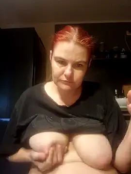 GoldenWifee online show from 07.14.26