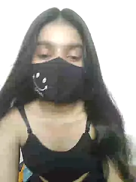 Snapshot of Saniya-Noor chatting on 06.13.26 Saniya-Noor online show from 06.13.26