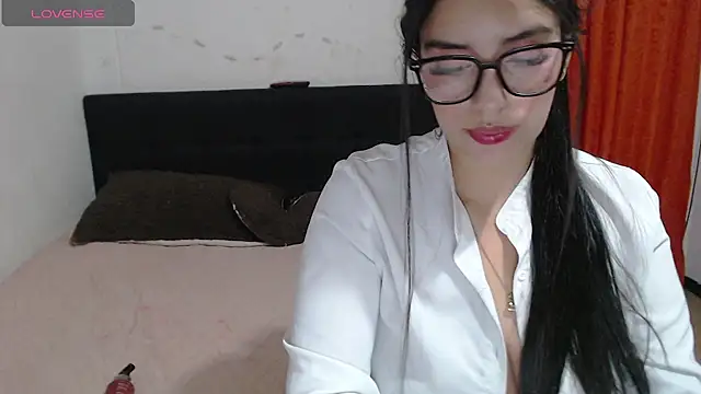 Snapshot of emma_grace11 chatting on 07.14.26 emma grace11 online show from 07.14.26