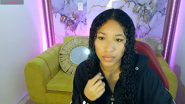 Snapshot of Kiimmy_m_ chatting on 06.13.26 Kiimmy m online show from 06.13.26
