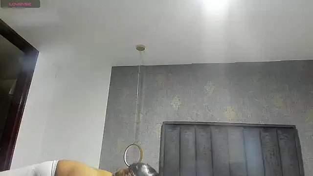 Snapshot of Isabella_Rossy chatting on 06.12.26 Isabella Rossy online show from 06.12.26
