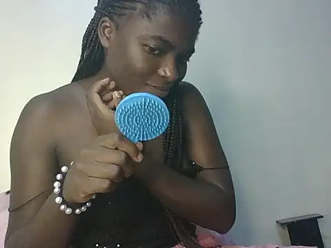Snapshot of Fettysh chatting on 07.18.26 Fettysh online show from 07.18.26