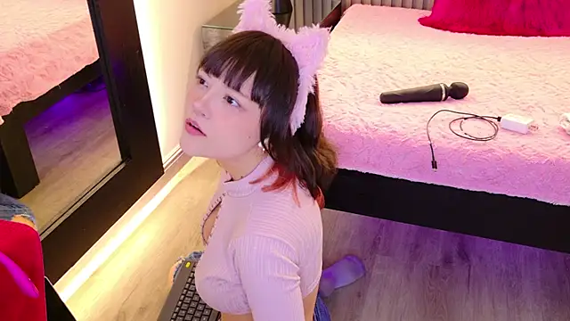 Emily amaura online show from 07.10.26