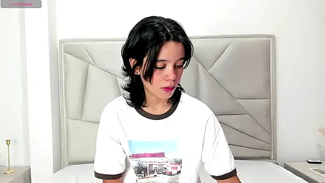 Snapshot of Fernanda_xxx chatting on 07.10.26 Fernanda xxx online show from 07.10.26