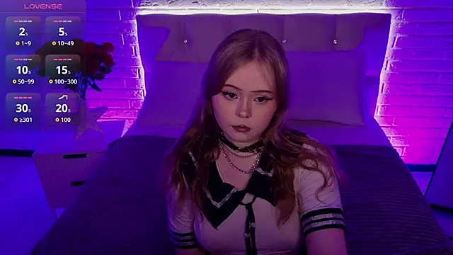 Snapshot of Erica_Martin chatting on 07.14.26 Erica Martin online show from 07.14.26