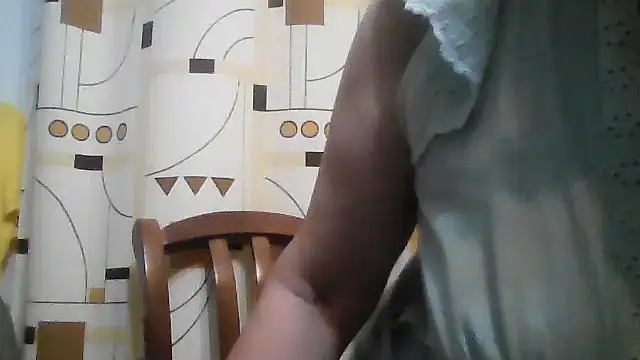 Snapshot of ErikaXShine chatting on 06.16.26 ErikaXShine online show from 06.16.26