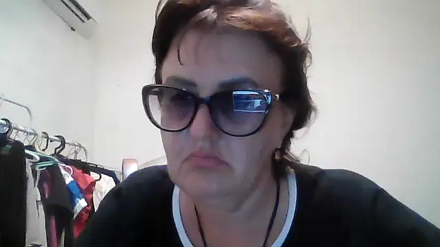 Snapshot of ErikaXShine chatting on 07.28.26 ErikaXShine online show from 07.28.26