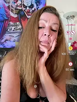 Snapshot of MumGabriela chatting on 06.21.26 MumGabriela online show from 06.21.26