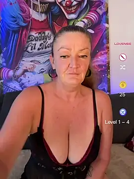 MumGabriela online show from 07.25.26
