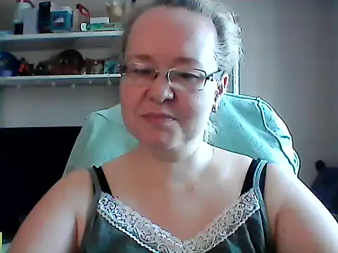 Snapshot of Viola27 chatting on 06.29.26 Viola27 online show from 06.29.26