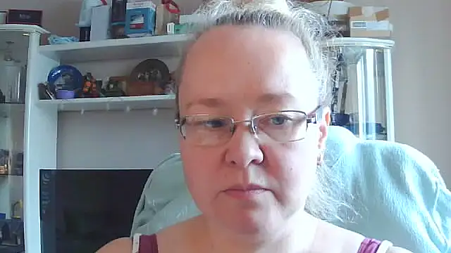 Snapshot of Viola27 chatting on 07.15.26 Viola27 online show from 07.15.26