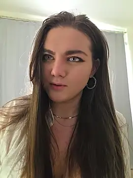 Snapshot of XenaBevy chatting on 07.17.26 XenaBevy online show from 07.17.26