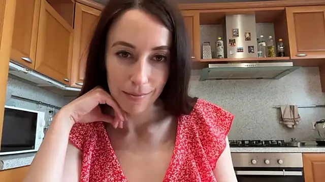 Flamingo Queen online show from 06.17.26
