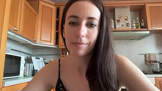 Flamingo Queen online show from 07.14.26