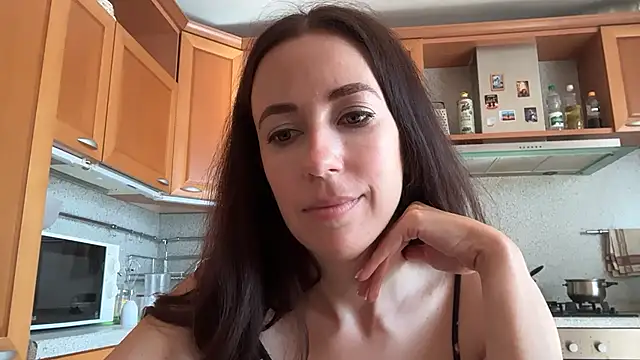 Flamingo Queen online show from 07.16.26