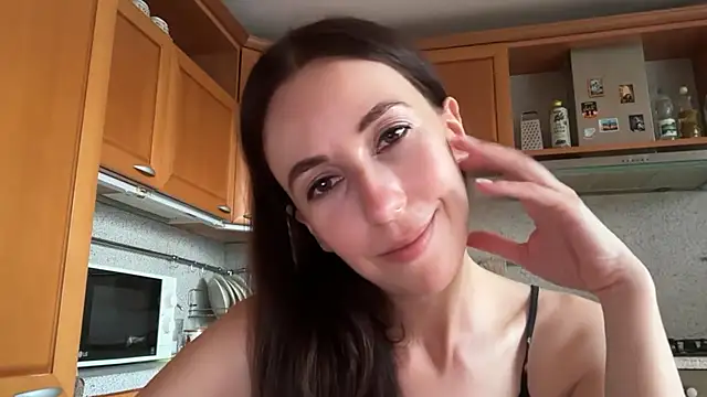 Flamingo Queen online show from 07.23.26