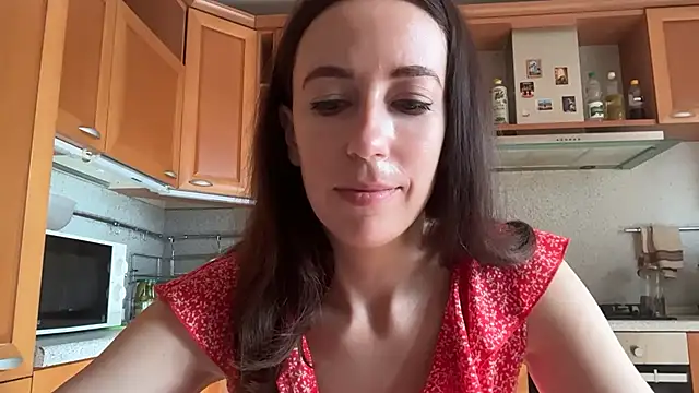 Flamingo Queen online show from 07.24.26