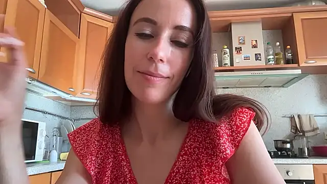 Flamingo Queen online show from 07.30.26