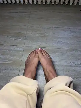 prettytoesfreak online show from 06.08.26