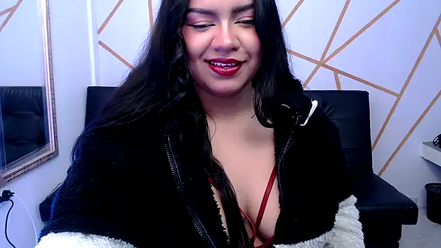 Snapshot of mia_kraviz chatting on 06.11.26 mia kraviz online show from 06.11.26