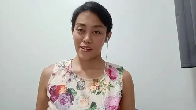 Snapshot of PhuongTurpin chatting on 06.21.26 PhuongTurpin online show from 06.21.26
