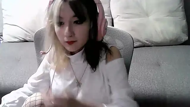 Snapshot of Lilfain_baby chatting on 07.14.26 Lilfain baby online show from 07.14.26