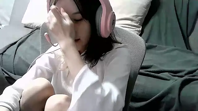 Snapshot of Lilfain_baby chatting on 07.19.26 Lilfain baby online show from 07.19.26