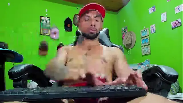 Snapshot of Arian_Pervert chatting on 10.11.25 Arian Pervert online show from 10.11.25