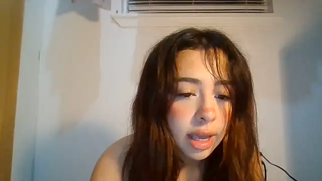 Snapshot of arianababygirl chatting on 06.14.26 arianababygirl online show from 06.14.26