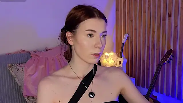 Snapshot of AlisaRussel chatting on 06.22.26 AlisaRussel online show from 06.22.26