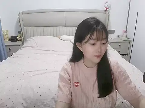 Snapshot of Emgirl-00 chatting on 06.16.26 Emgirl-00 online show from 06.16.26