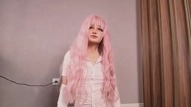 Snapshot of mimi_cutee chatting on 06.10.26 mimi cutee online show from 06.10.26