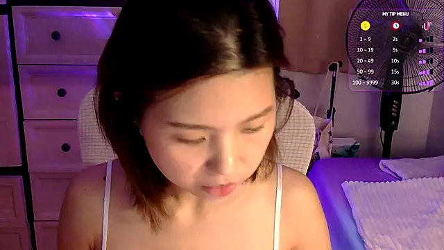 Snapshot of urgrl_portia chatting on 07.15.26 urgrl portia online show from 07.15.26