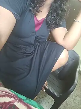 Snapshot of Tamil_Aathira_sri chatting on 06.14.26 Tamil Aathira sri online show from 06.14.26