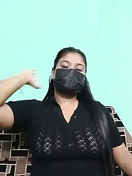 Snapshot of Sweathatamil chatting on 06.23.26 Sweathatamil online show from 06.23.26