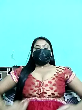 Snapshot of Sweathatamil chatting on 07.10.26 Sweathatamil online show from 07.10.26