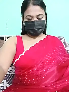 Snapshot of Sweathatamil chatting on 07.16.26 Sweathatamil online show from 07.16.26