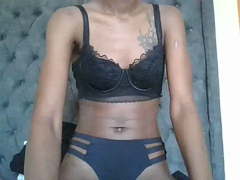 Snapshot of dee_ass chatting on 08.04.26 dee ass online show from 08.04.26