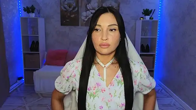 NikoleMills online show from 07.24.26