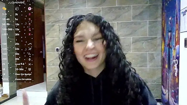 Snapshot of Diamond_Curls chatting on 07.27.26 Diamond Curls online show from 07.27.26