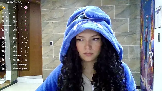 Snapshot of Diamond_Curls chatting on 07.31.26 Diamond Curls online show from 07.31.26