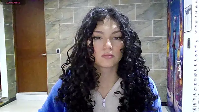 Snapshot of Diamond_Curls chatting on 08.04.26 Diamond Curls online show from 08.04.26