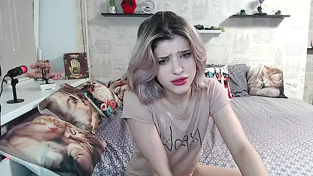 Snapshot of AleksandraJames chatting on 06.27.26 AleksandraJames online show from 06.27.26