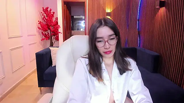 Emma caarter  online show from 07.10.26