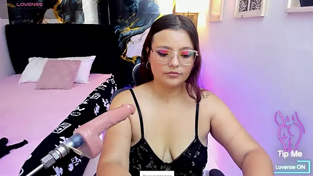 Miss Kloee online show from 07.26.26