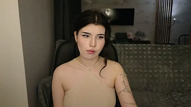 Snapshot of SolanaFlipper chatting on 06.15.26 SolanaFlipper online show from 06.15.26