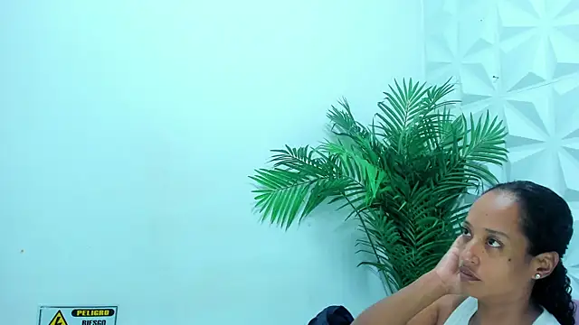 Snapshot of Daniela_Spencerr chatting on 07.24.26 Daniela Spencerr online show from 07.24.26
